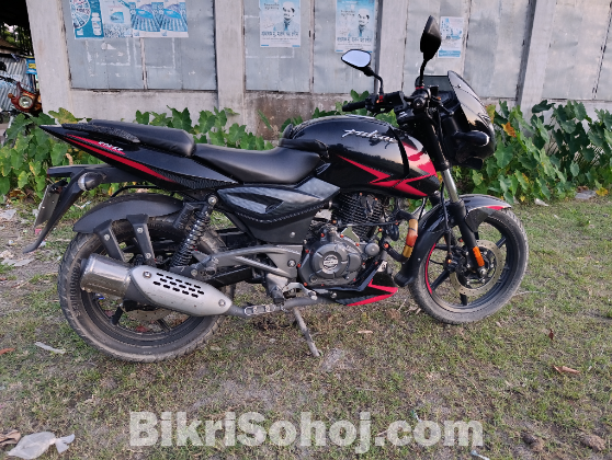 Bajaj pulsar 150cc